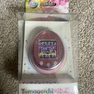 English Tamagotchi IDL